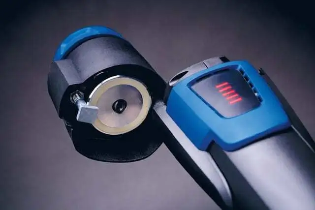 Pneumatic adhesive dispenser for hot melt